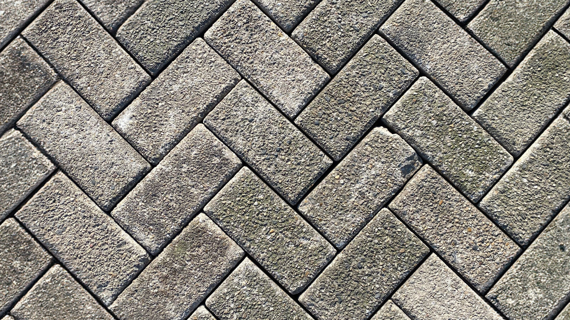 Gebruikte beton keiformaat 9cm gebruikt Grijs (op pallet)